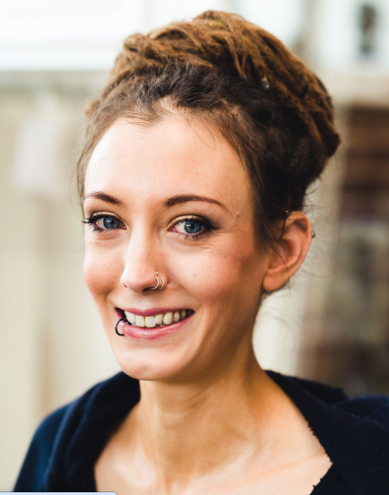 Hannah Darby - Award winning Entrepreneur, Author & Healer & Healer